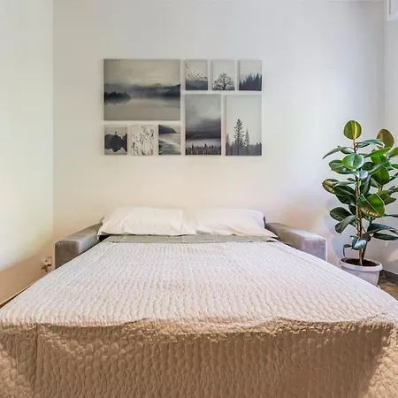 Famileisure Near Policlinico & מודנה