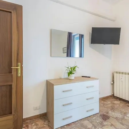 Διαμέρισμα Famileisure Near Policlinico & *