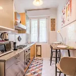 Famileisure Near Policlinico & Lejlighed Modena