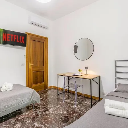 Famileisure Near Policlinico & Appartement